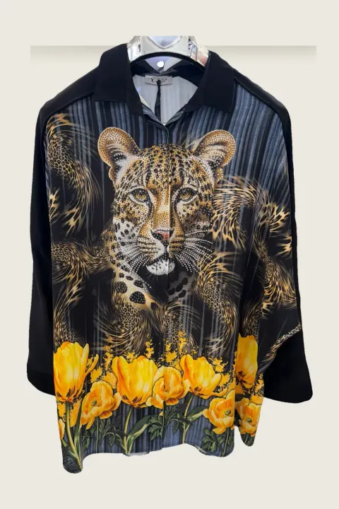 Printed clothing on a model, with the print where it belongs — Product photo